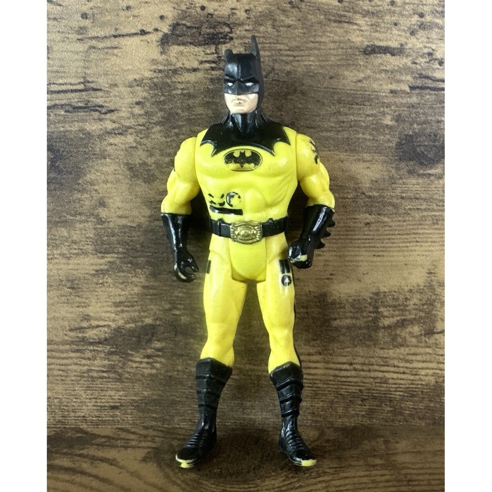 Vintage DC Comics Batman Returns Deep Dive Yellow Action Figure Toy 1990 Kenner